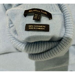 Massimo Dutti Light Blue Cashmere